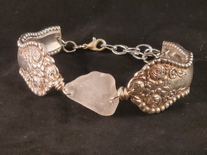 Double Spoon Bracelet - White/clear glass